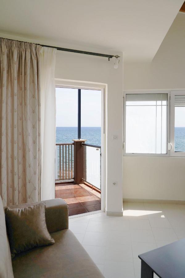 Cozy Corner Vs Beachfront Stalós Eksteriør bilde